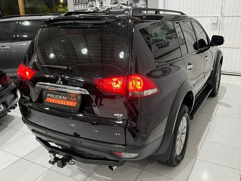 Mitsubishi Pajero HPE 3.5 4x4 Flex 5p Aut.