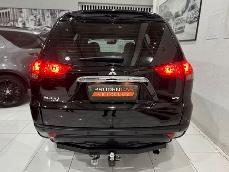 Mitsubishi Pajero HPE 3.5 4x4 Flex 5p Aut.