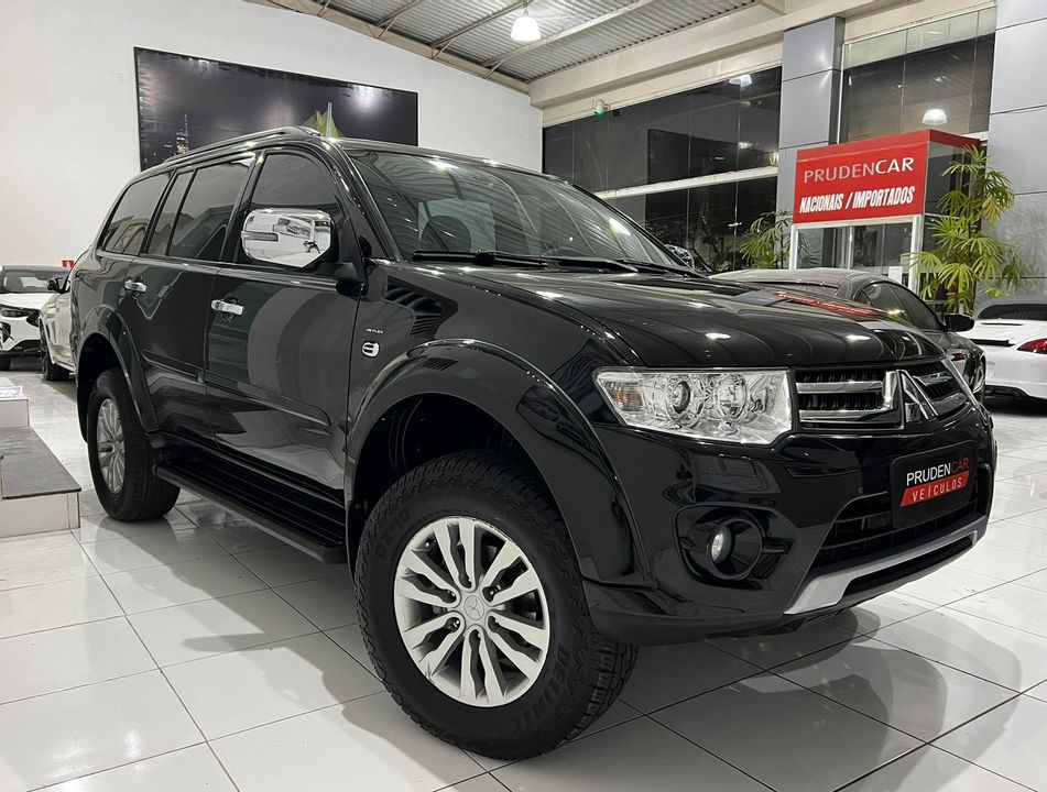 Mitsubishi Pajero HPE 3.5 4x4 Flex 5p Aut.